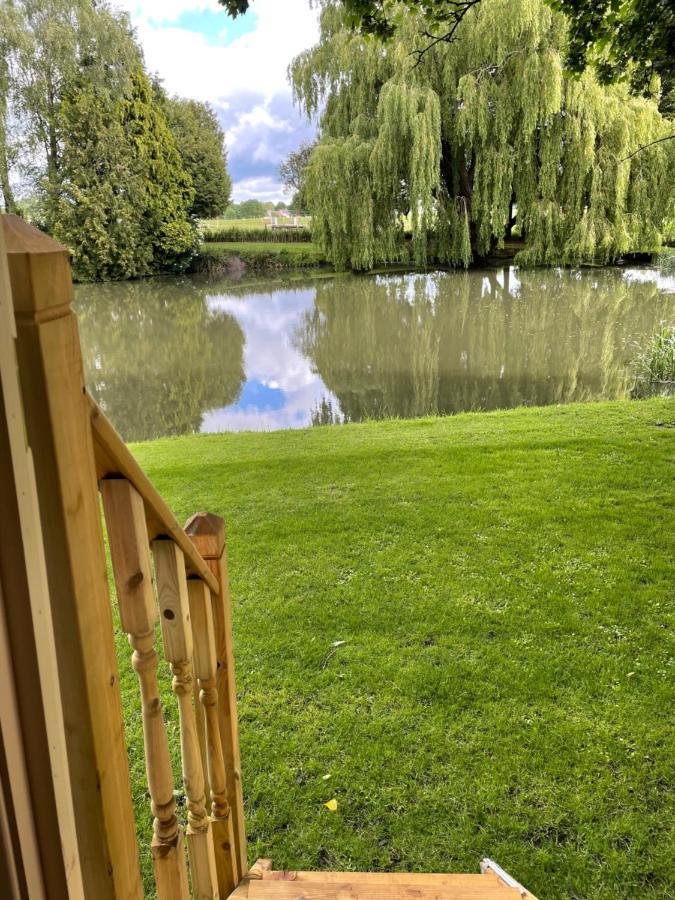 Monkspool B&B Church End エクステリア 写真