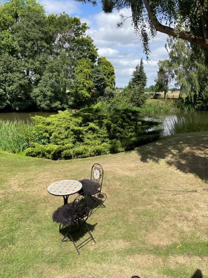Monkspool B&B Church End エクステリア 写真