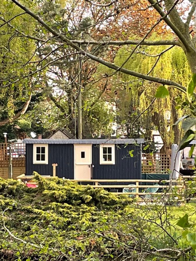 Monkspool B&B Church End エクステリア 写真