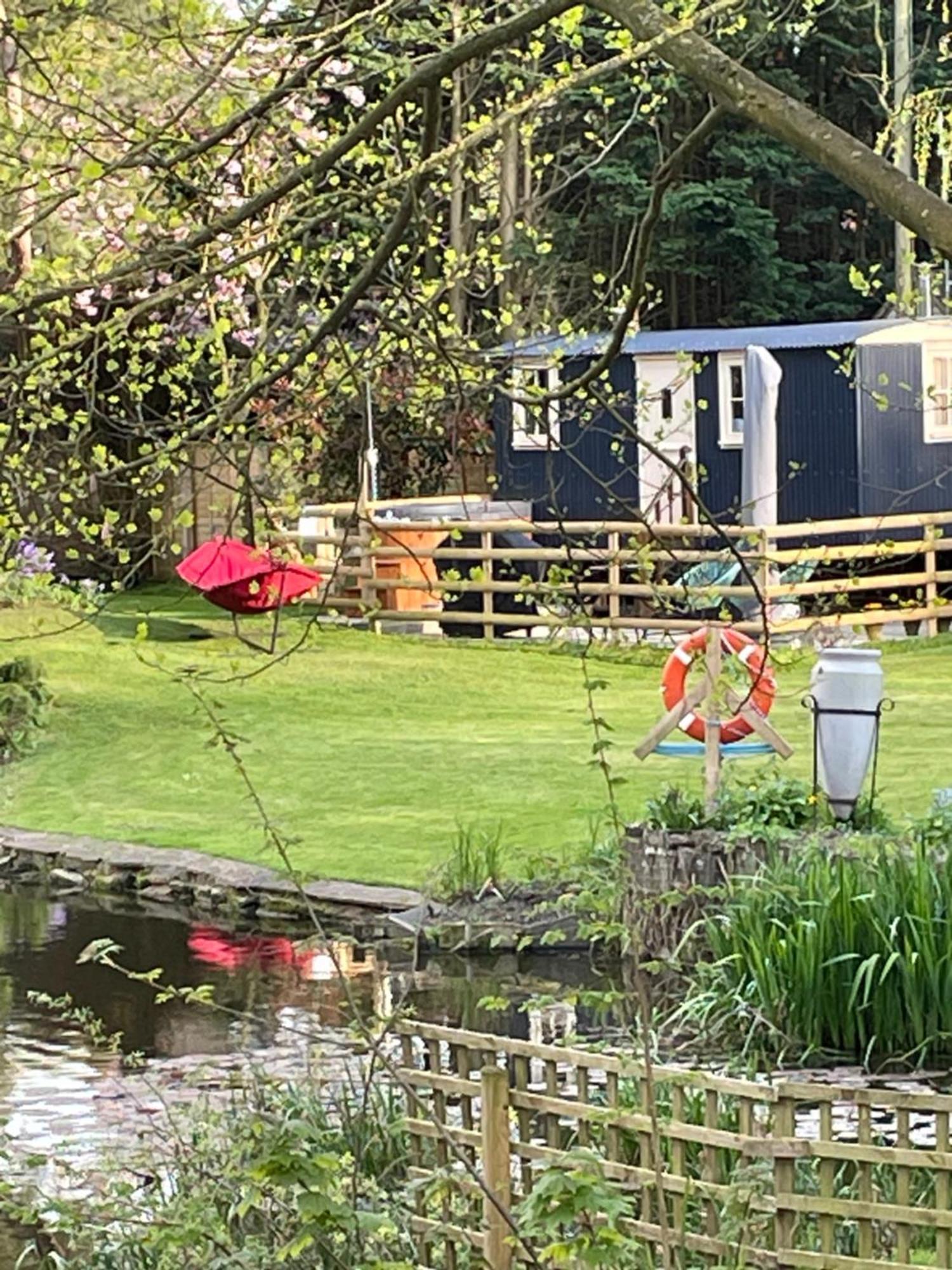 Monkspool B&B Church End エクステリア 写真